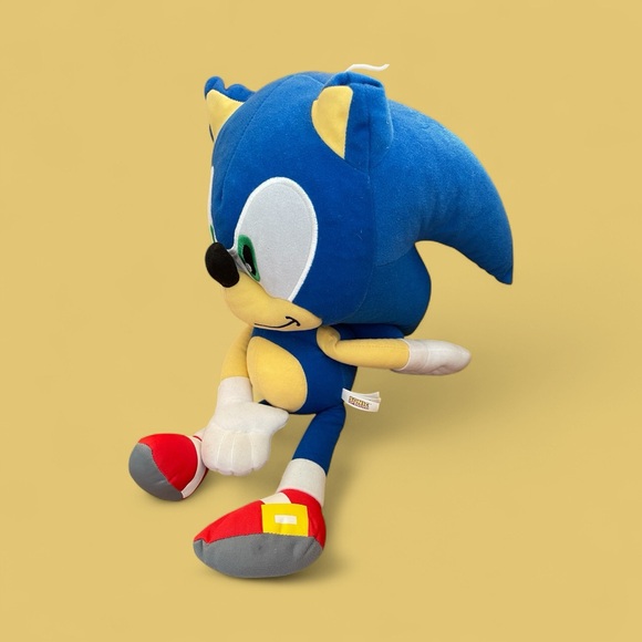 Sonic the Hedgehog (classic look) - 18.5” plush - Picture 2 of 5